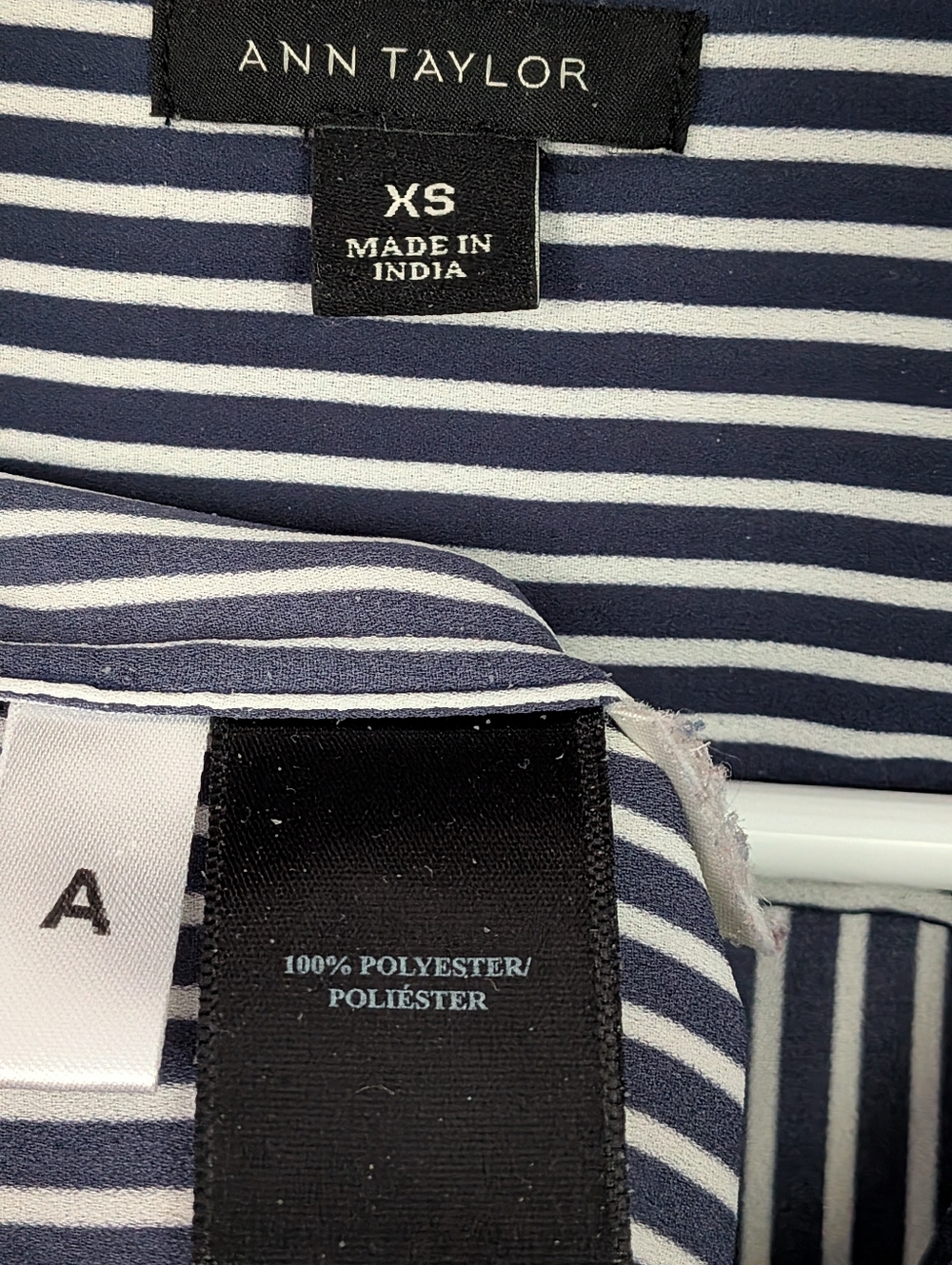 Ann Taylor Navy Striped Women's Blouse Sz XS - Picture 9 of 9